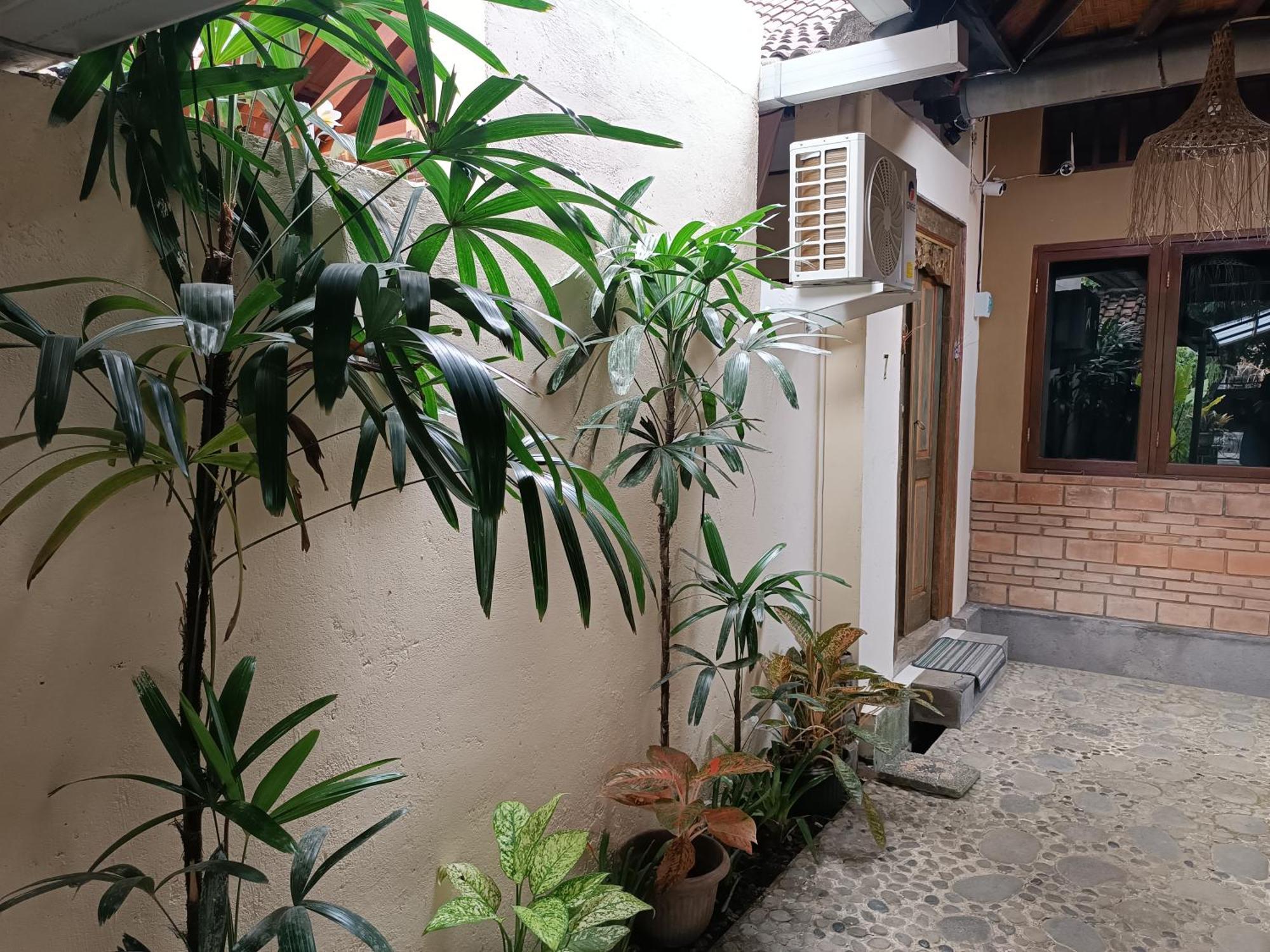 Katang - Katang Guest House Denpasar  Exterior photo
